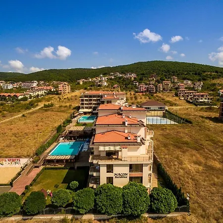 Macon Wellness & شقة فندقية سفيتي فلاس