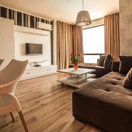 Macon Wellness & شقة فندقية