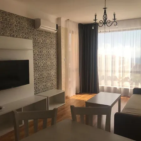 Macon Wellness & سفيتي فلاس