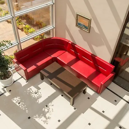 Macon Wellness & شقة فندقية