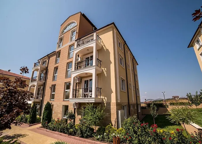 Macon Wellness & Aparthotel 3*