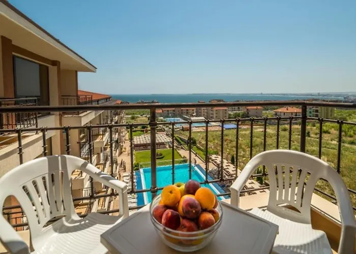 Aparthotel Macon Wellness & 3*