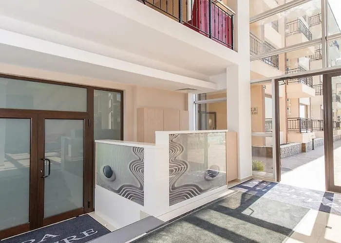 Aparthotel Macon Wellness &